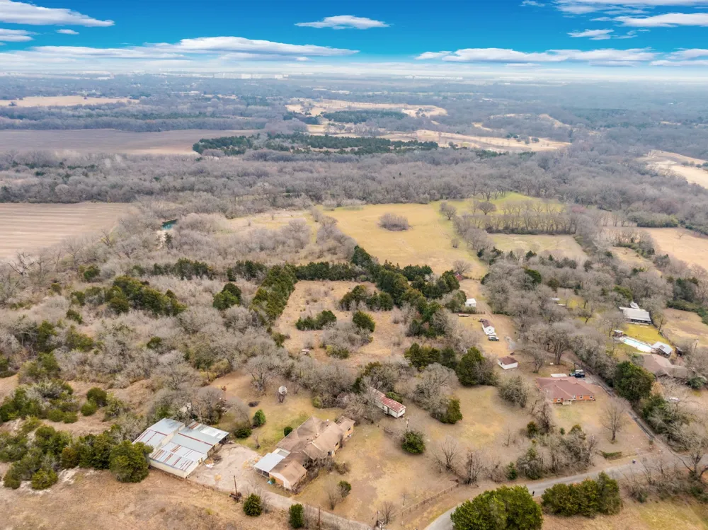 810 Truman Circle Lancaster, TX 75146