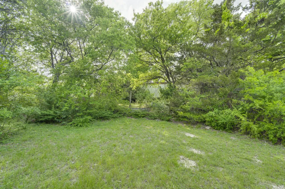 810 Truman Circle Lancaster, TX 75146
