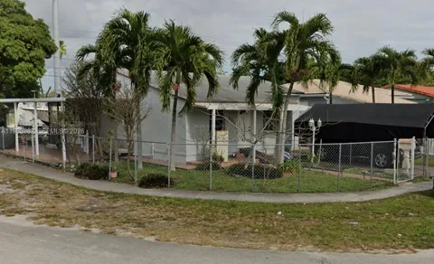 501 SE 1st St