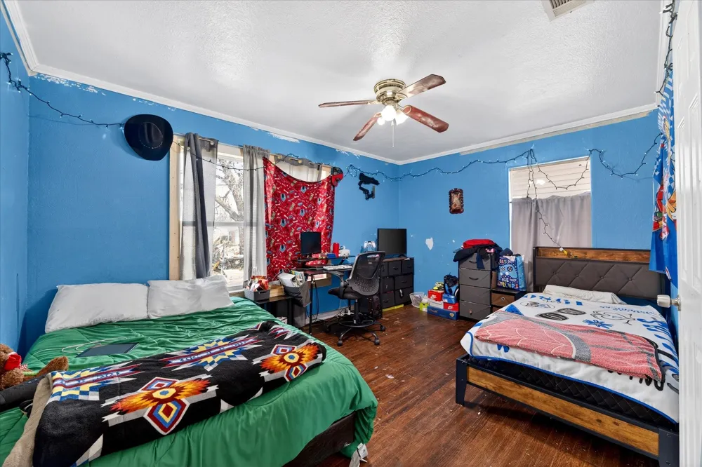 1115 Fisher Street Bellmead, TX 76705