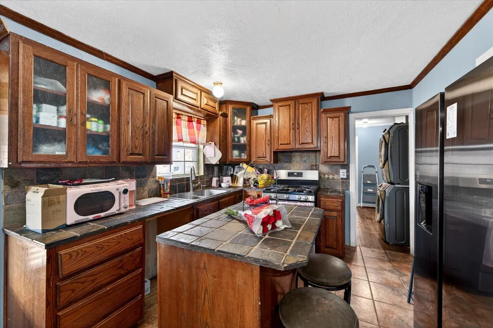 1115 Fisher Street Bellmead, TX 76705