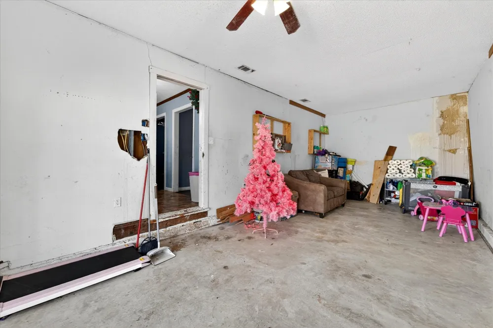 1115 Fisher Street Bellmead, TX 76705