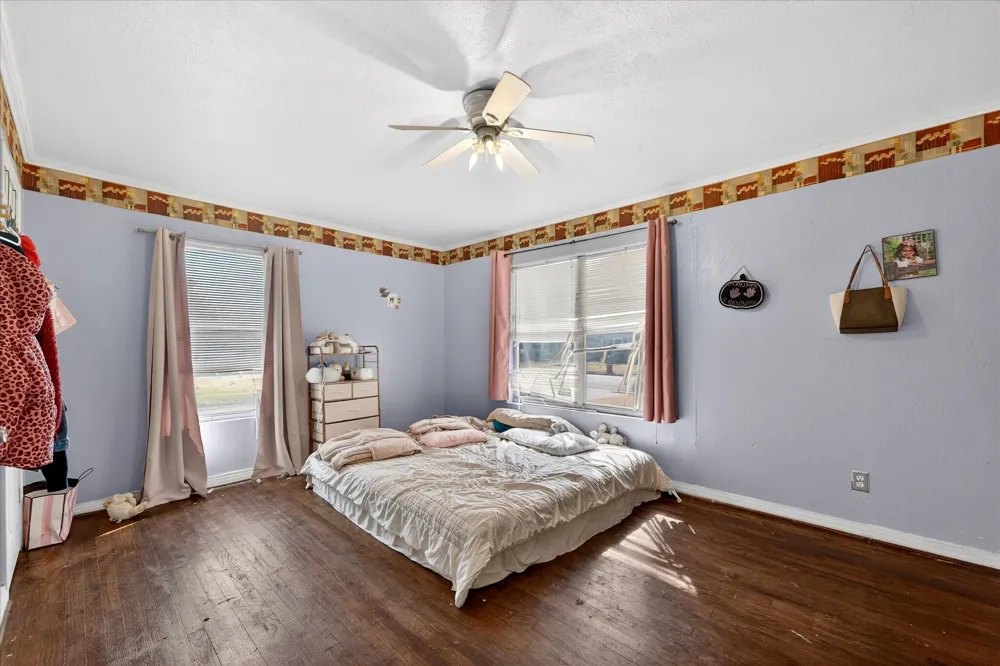 1115 Fisher Street Bellmead, TX 76705