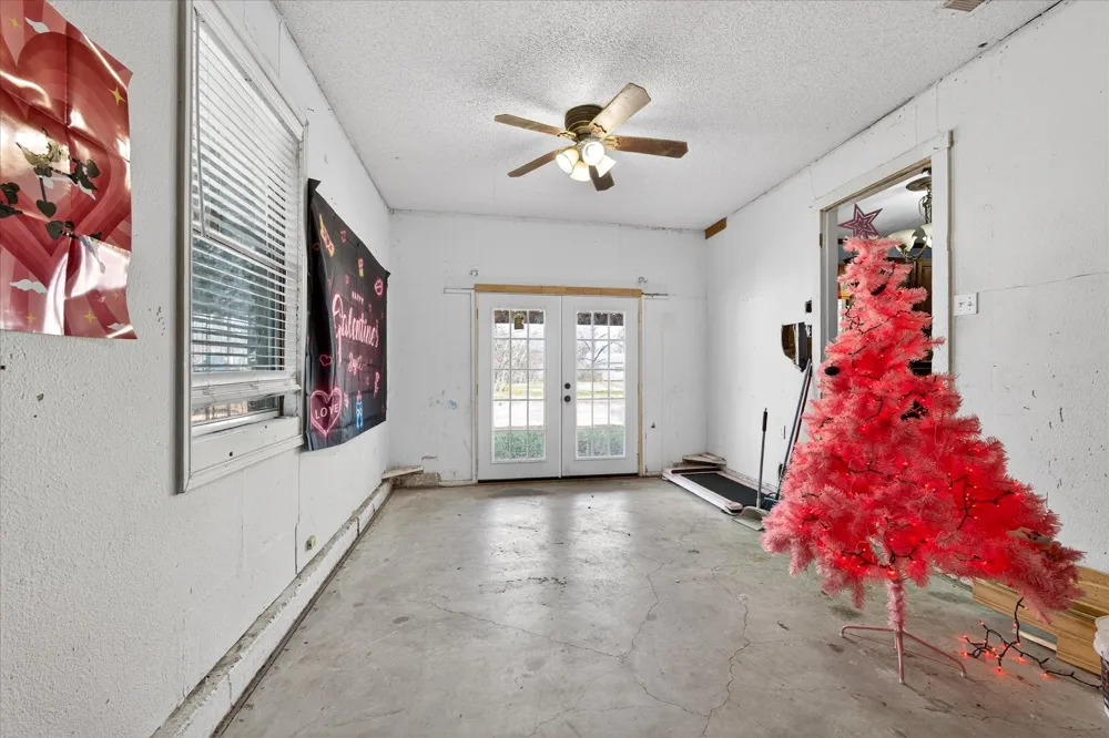 1115 Fisher Street Bellmead, TX 76705