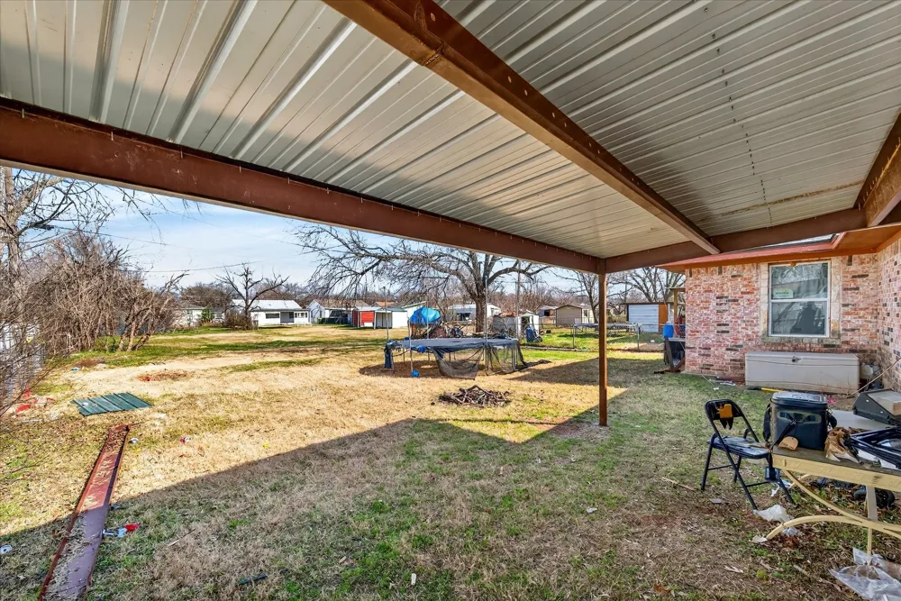 1115 Fisher Street Bellmead, TX 76705