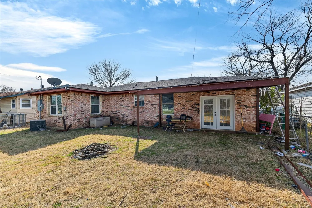 1115 Fisher Street Bellmead, TX 76705