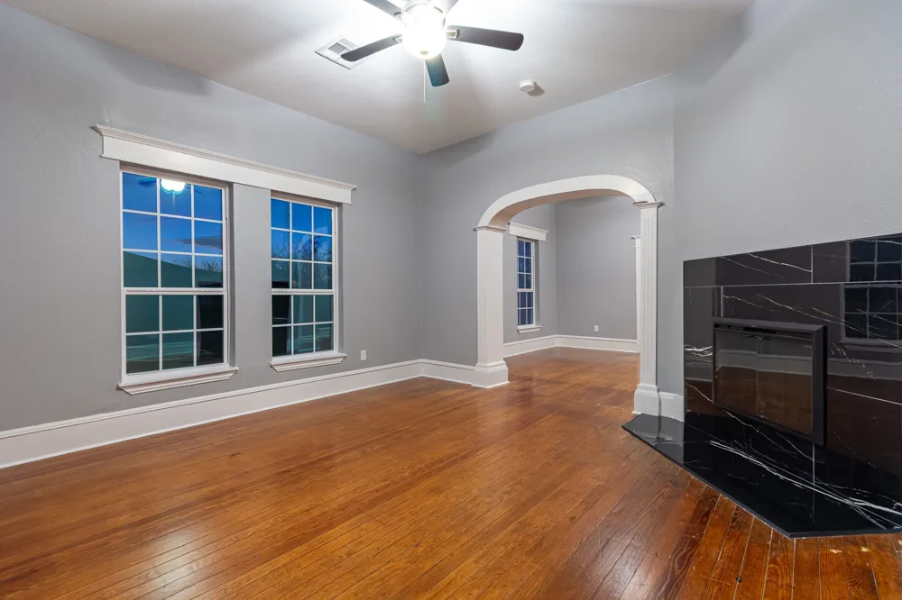 324 E Pace Street Frost, TX 76641