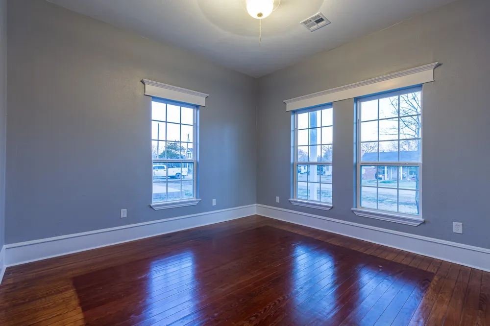 324 E Pace Street Frost, TX 76641