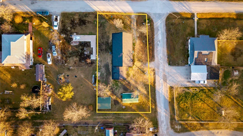 324 E Pace Street Frost, TX 76641