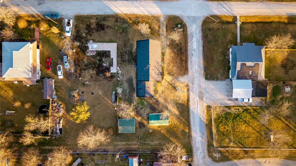 324 E Pace Street Frost, TX 76641