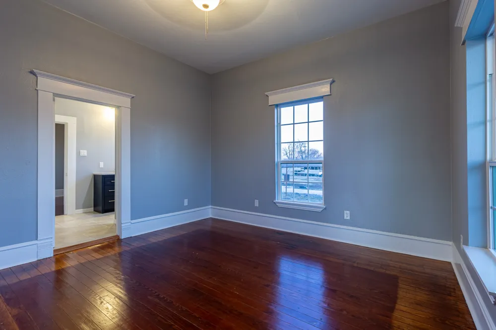 324 E Pace Street Frost, TX 76641