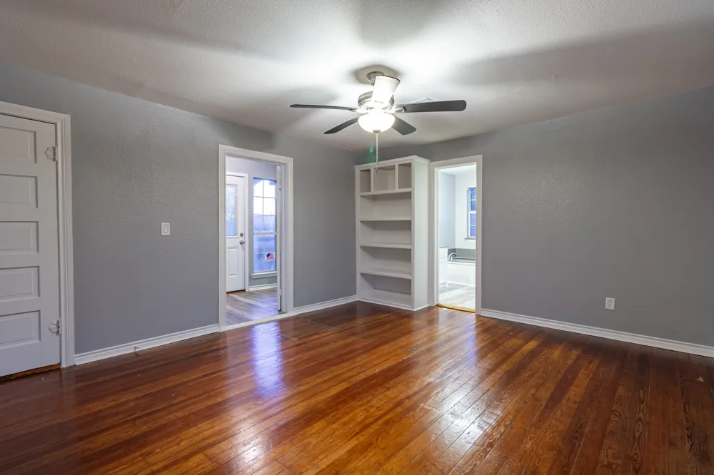 324 E Pace Street Frost, TX 76641