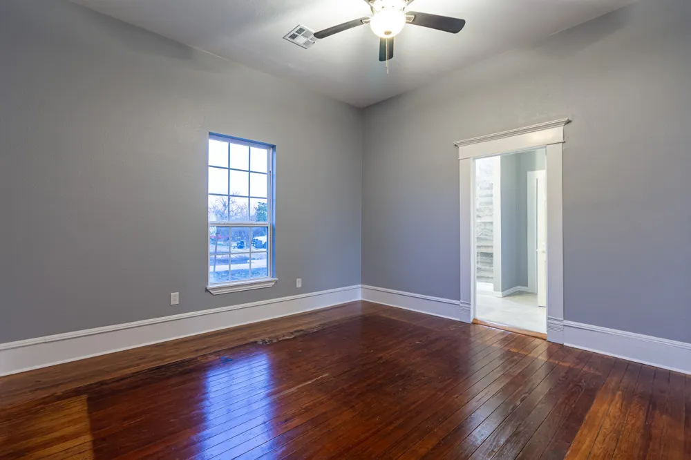 324 E Pace Street Frost, TX 76641