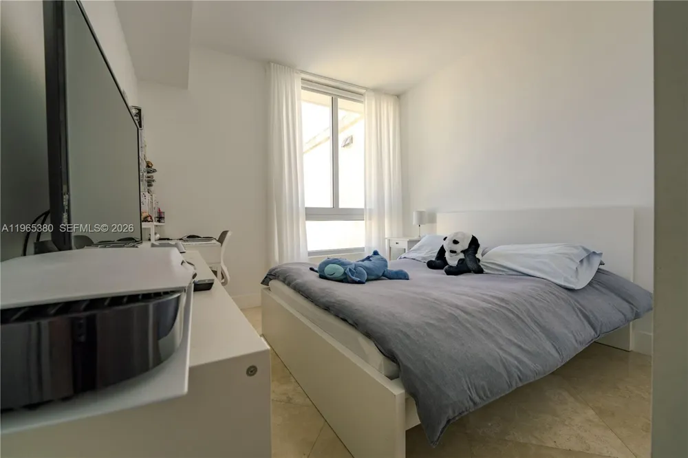 350 S Miami Ave #3203 Miami, FL 33130