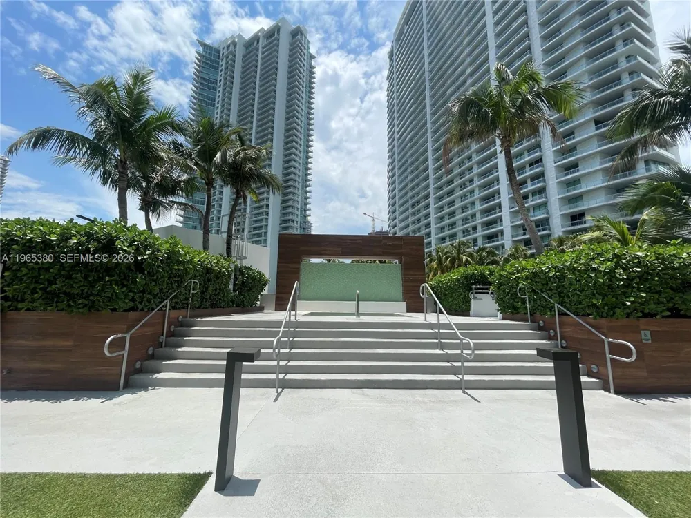 350 S Miami Ave #3203 Miami, FL 33130
