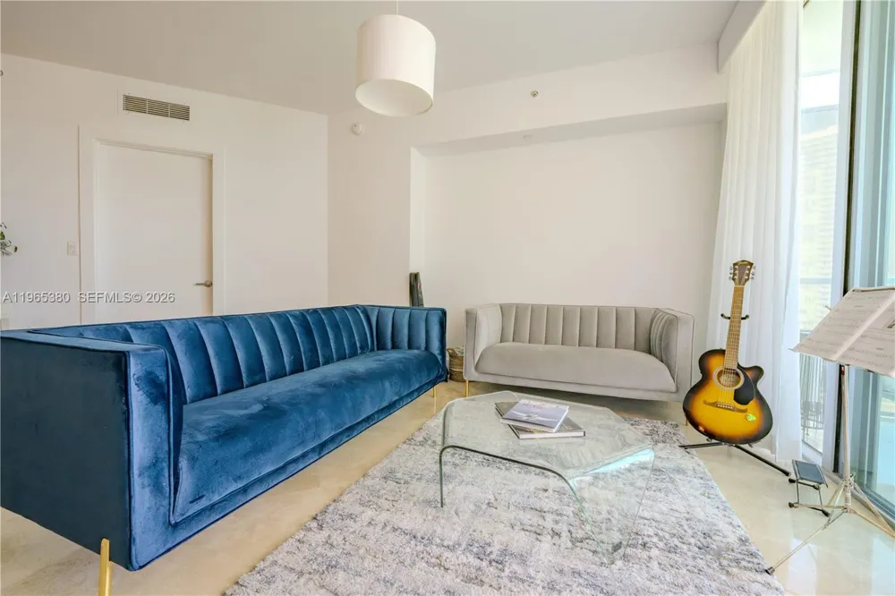 350 S Miami Ave #3203 Miami, FL 33130