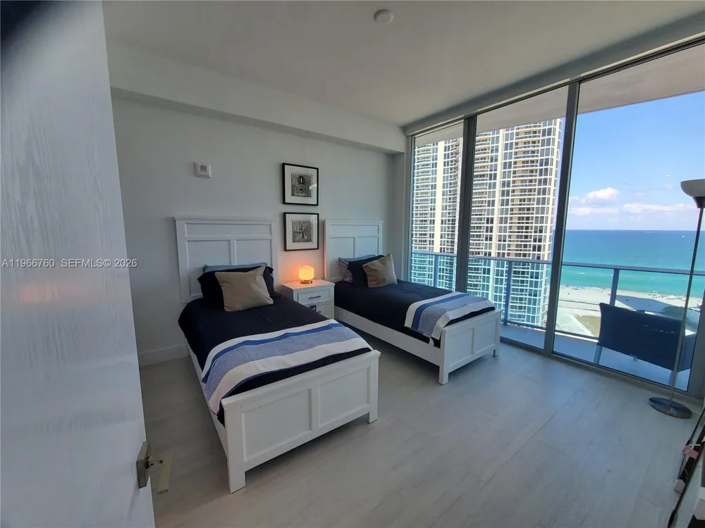 17550 Collins Ave #1403 Sunny Isles Beach, FL 33160