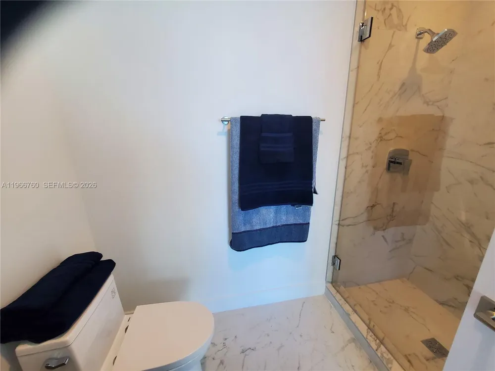 17550 Collins Ave #1403 Sunny Isles Beach, FL 33160
