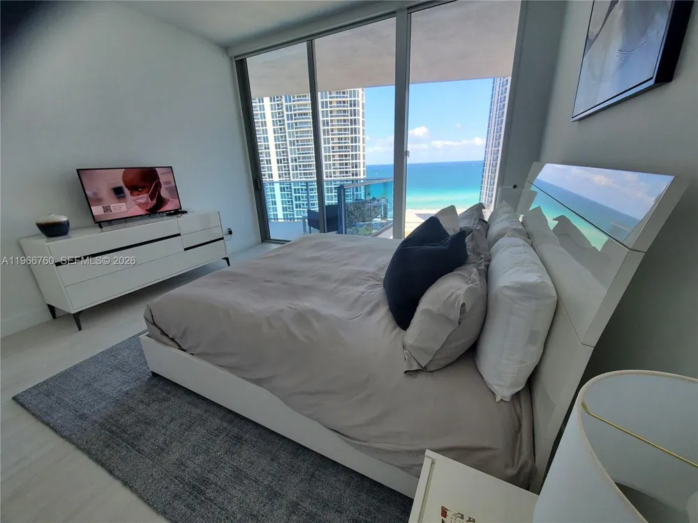 17550 Collins Ave #1403 Sunny Isles Beach, FL 33160