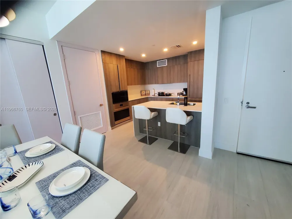 17550 Collins Ave #1403 Sunny Isles Beach, FL 33160