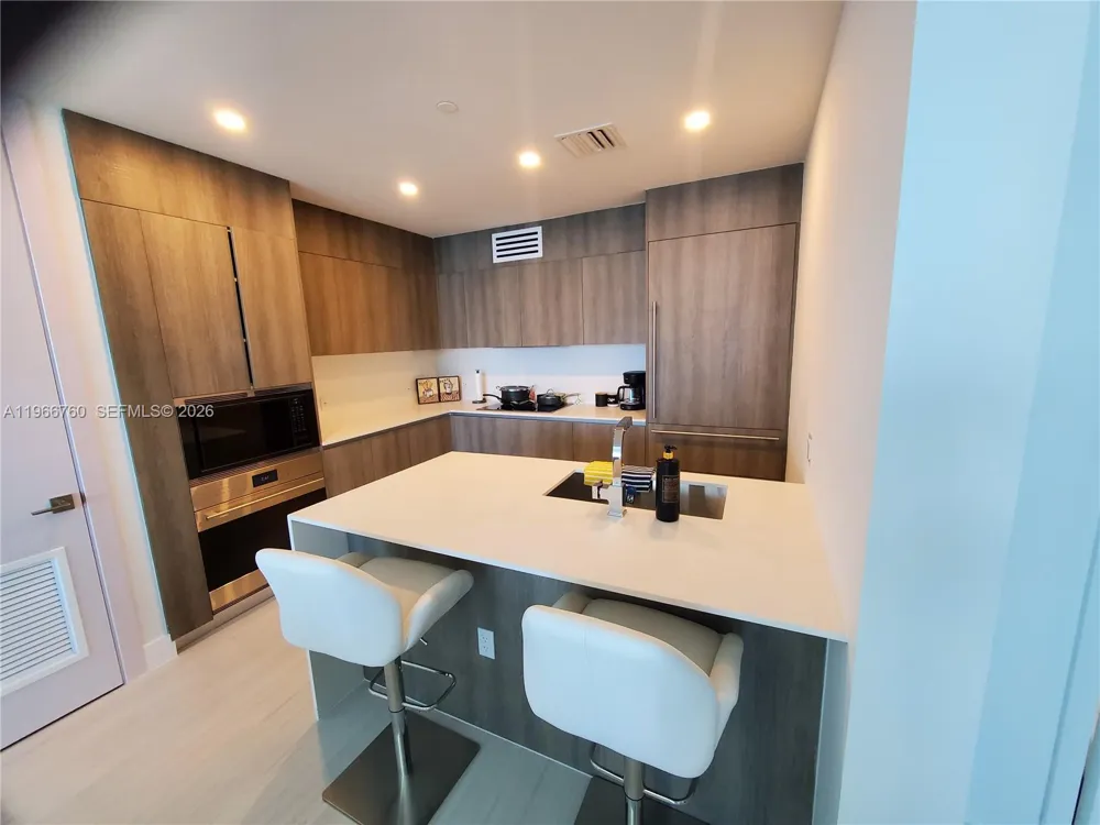 17550 Collins Ave #1403 Sunny Isles Beach, FL 33160