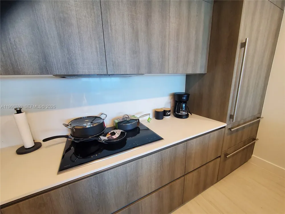 17550 Collins Ave #1403 Sunny Isles Beach, FL 33160