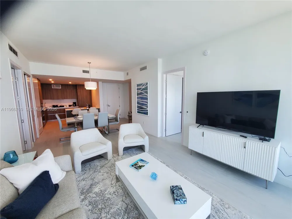 17550 Collins Ave #1403 Sunny Isles Beach, FL 33160