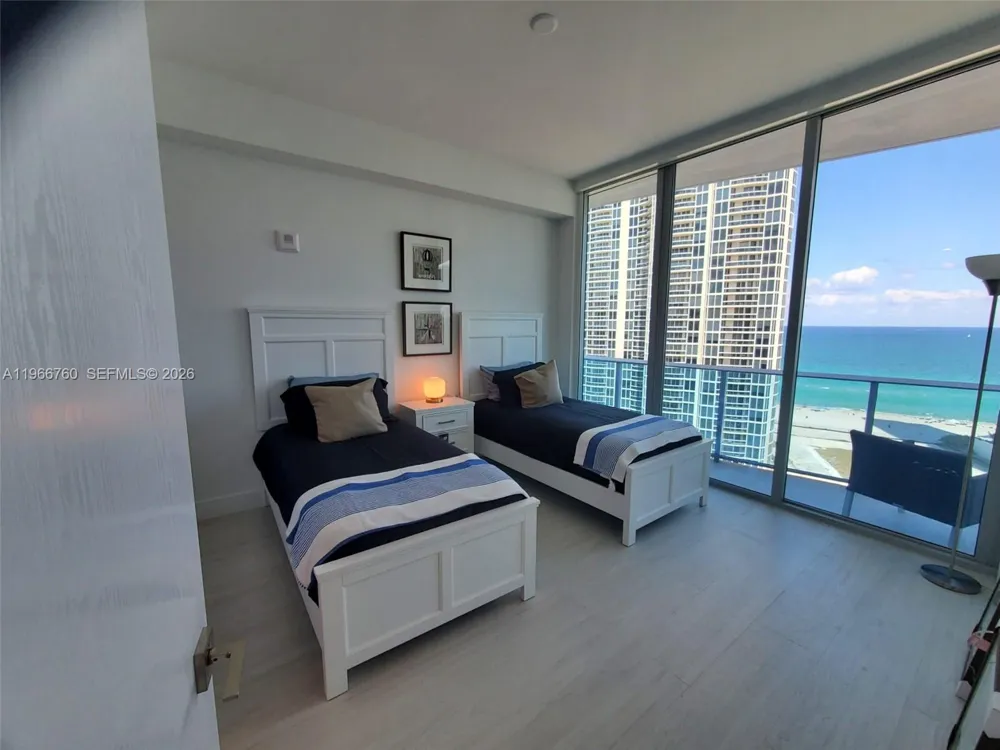 17550 Collins Ave #1403 Sunny Isles Beach, FL 33160