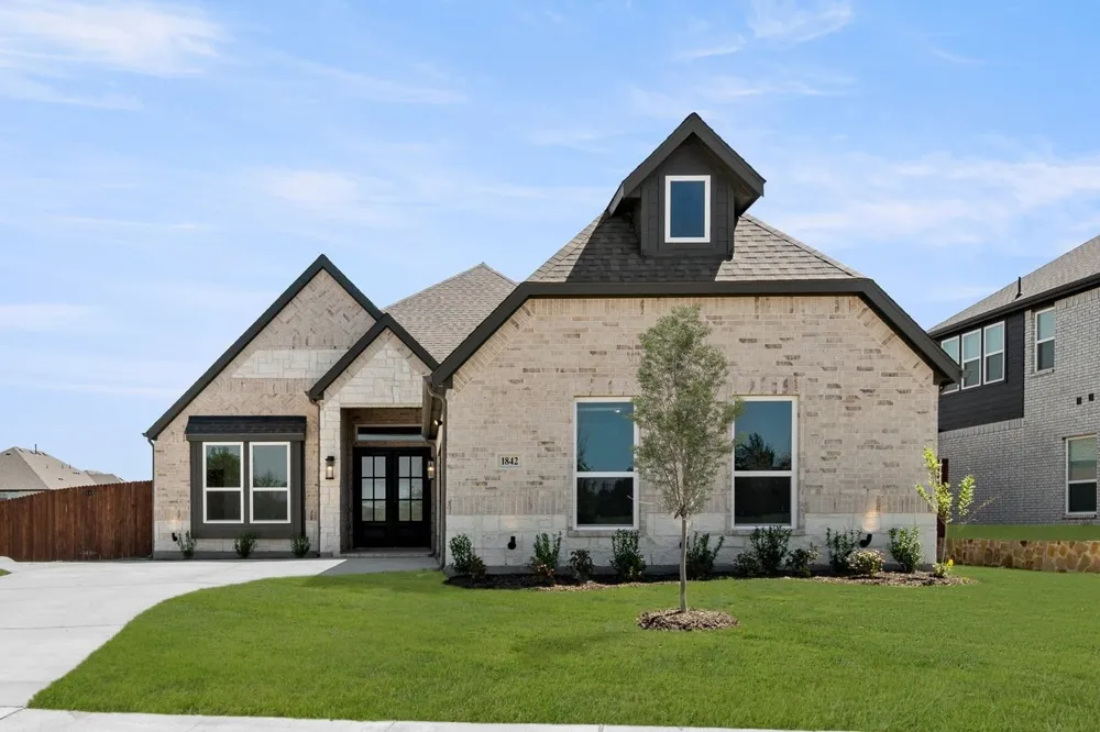 1842 Briarwood Way Midlothian, TX 76065
