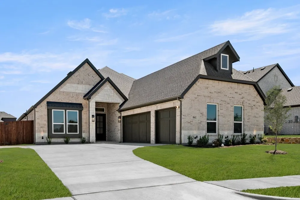 1842 Briarwood Way Midlothian, TX 76065