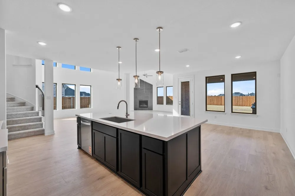 229 Pine Leaf Trail Waxahachie, TX 75165