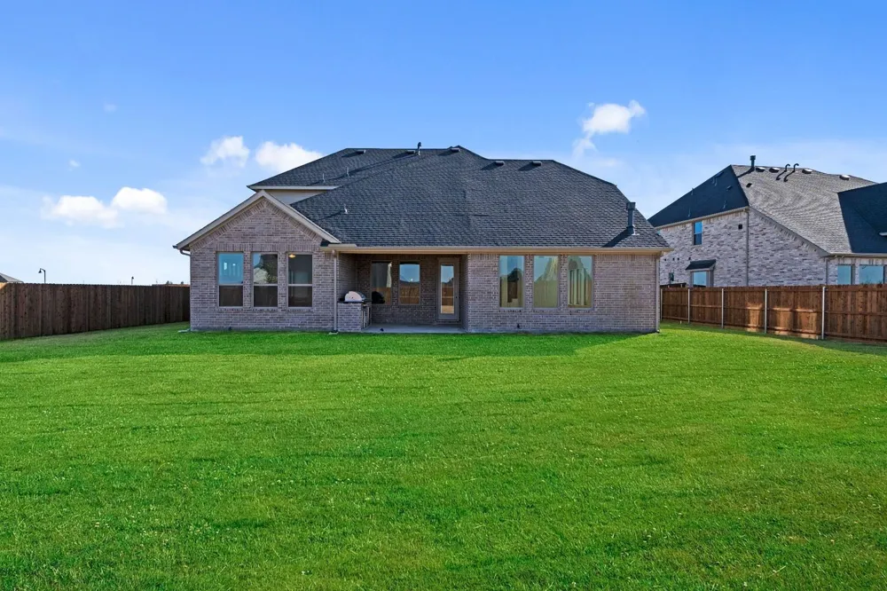 229 Pine Leaf Trail Waxahachie, TX 75165