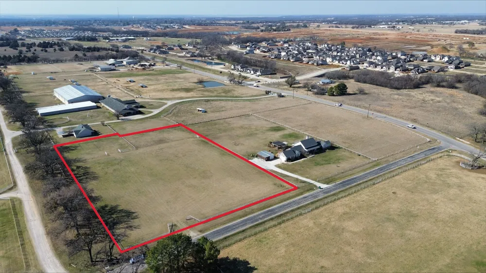 6250 Mcnatt Road Aubrey, TX 76227
