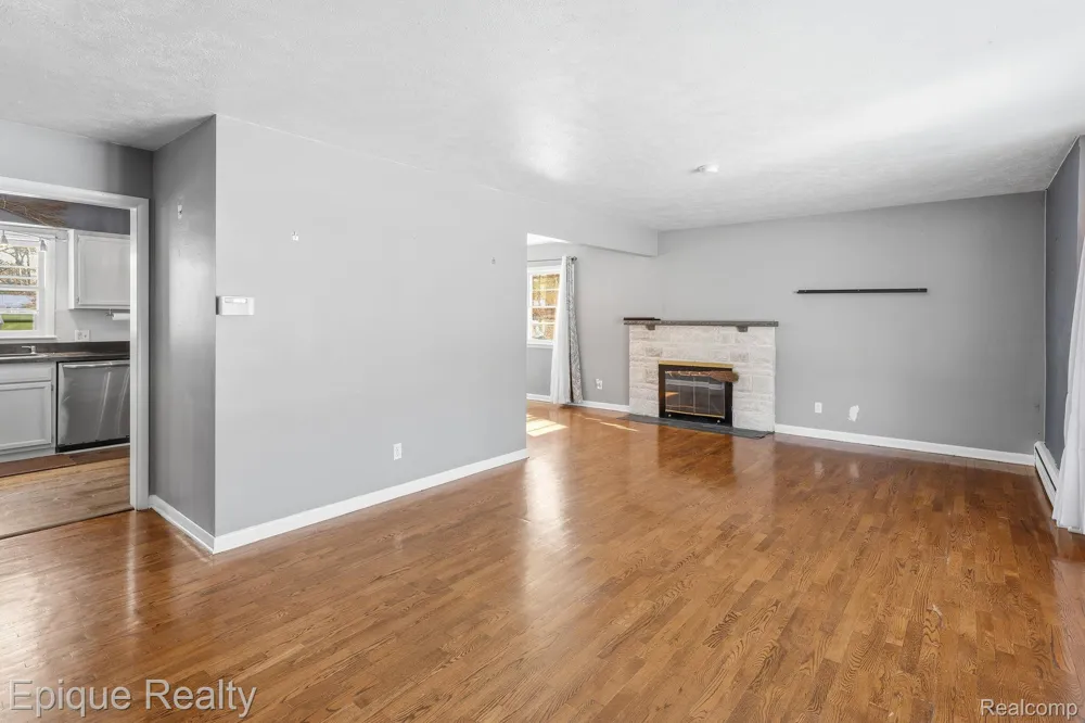 4448 Greenwood Drive Meridian Charter Township, MI 48864