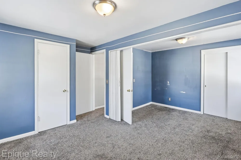 4448 Greenwood Drive Meridian Charter Township, MI 48864