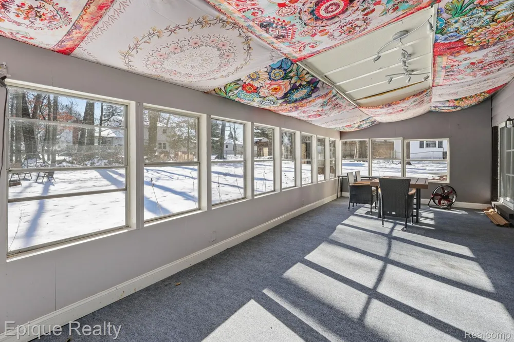 4448 Greenwood Drive Meridian Charter Township, MI 48864