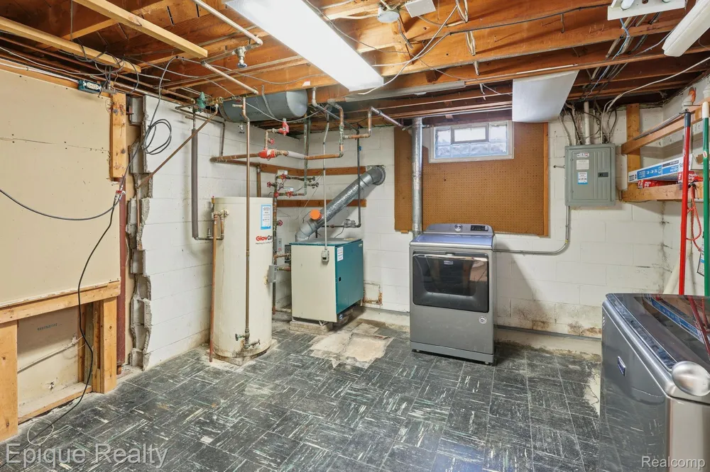 4448 Greenwood Drive Meridian Charter Township, MI 48864