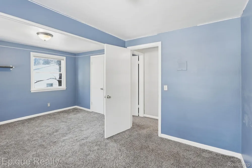 4448 Greenwood Drive Meridian Charter Township, MI 48864