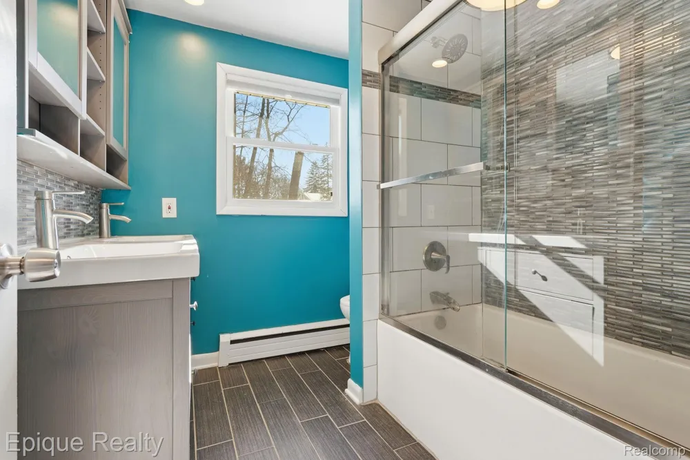 4448 Greenwood Drive Meridian Charter Township, MI 48864