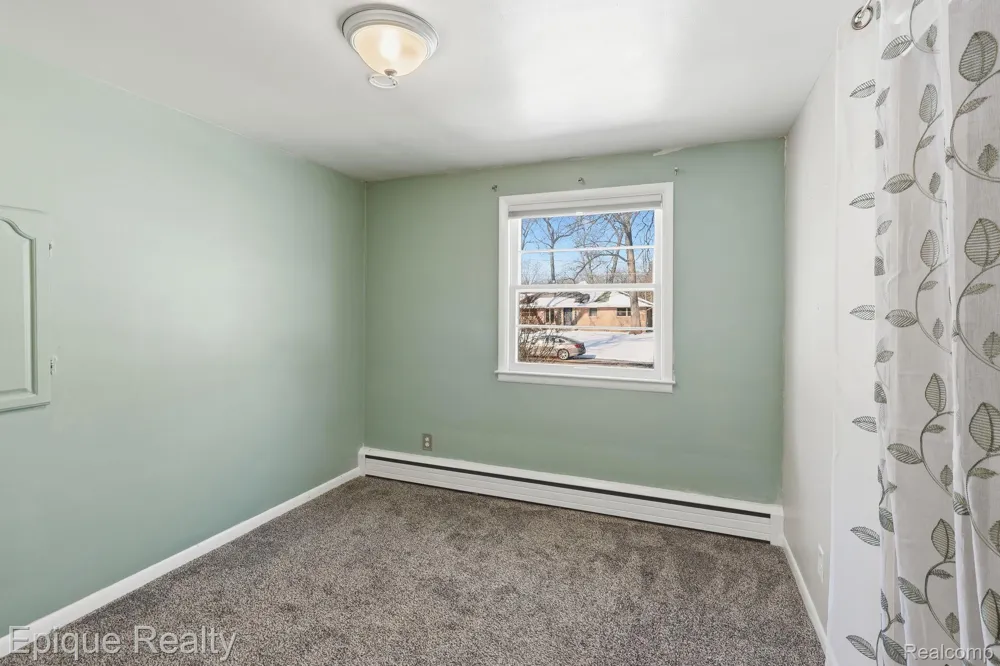 4448 Greenwood Drive Meridian Charter Township, MI 48864
