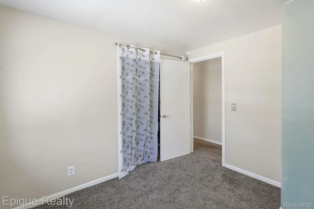 4448 Greenwood Drive Meridian Charter Township, MI 48864