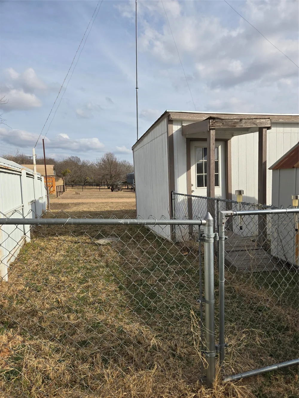 242 TreasureBeach Comanche, TX 76442