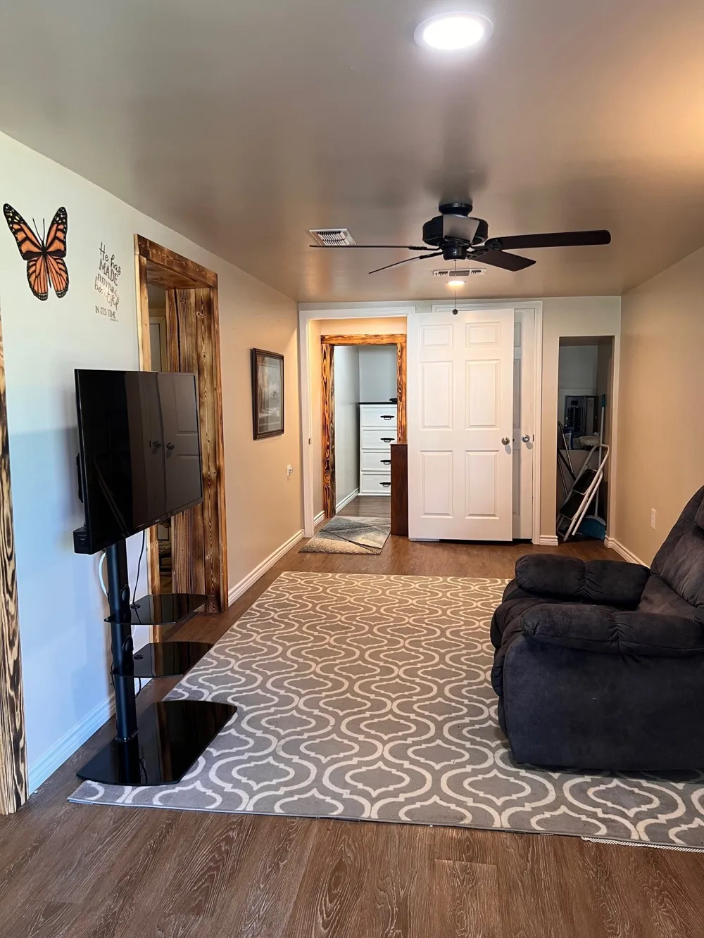 242 TreasureBeach Comanche, TX 76442