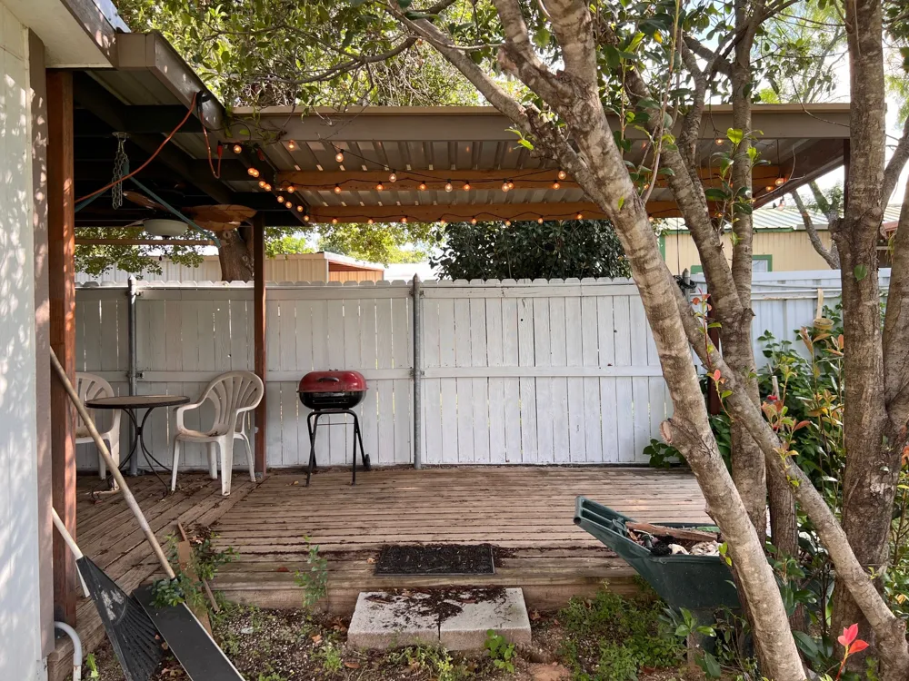 242 TreasureBeach Comanche, TX 76442
