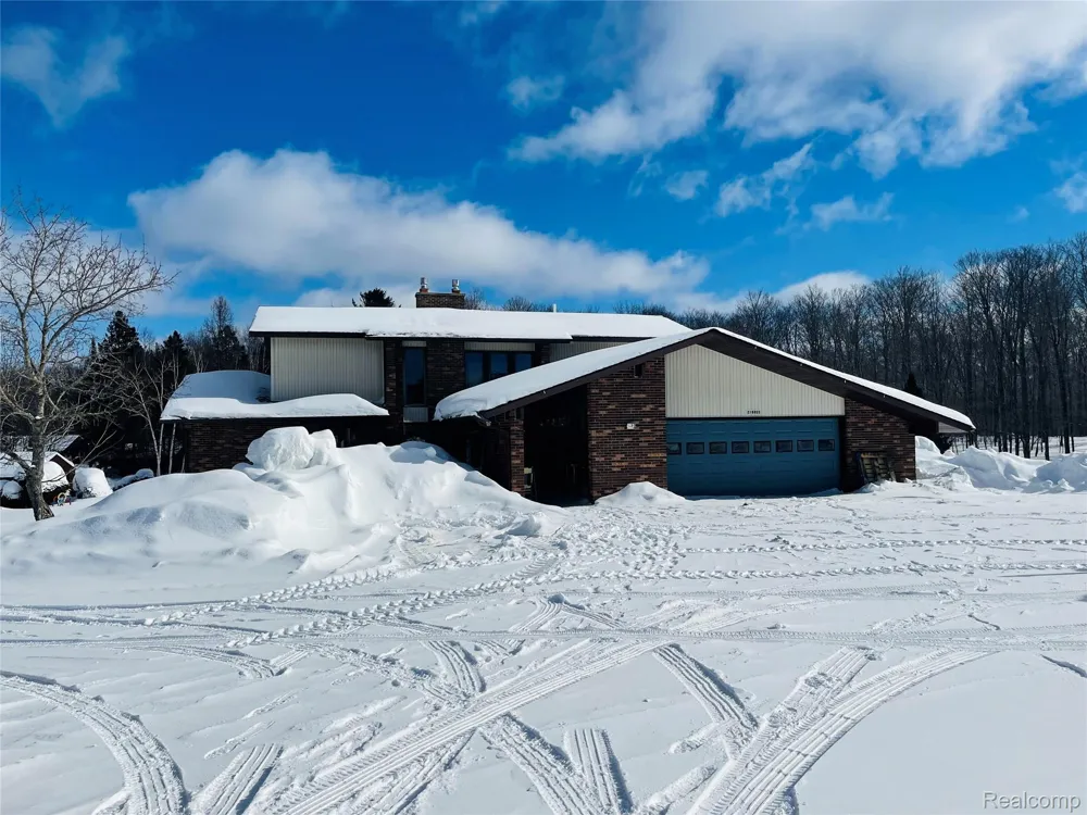 21805 S Wilwin Road Trout Lake Township, MI 49793