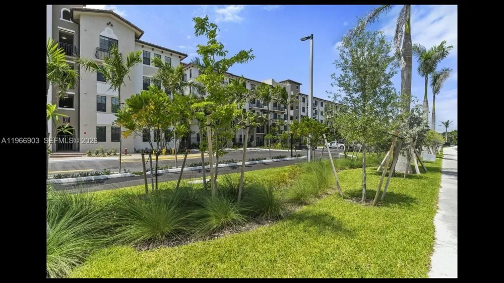 7850 Pasadena Blvd #B2 Pembroke Pines, FL 33024