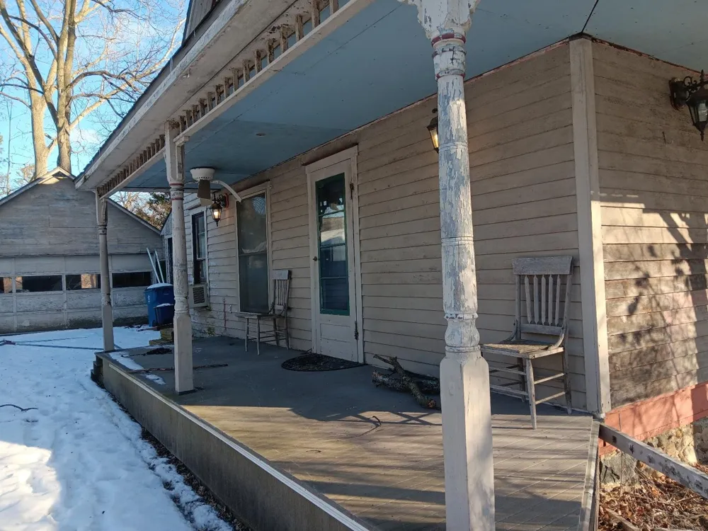 189 S Genesee Street Montrose City, MI 48457