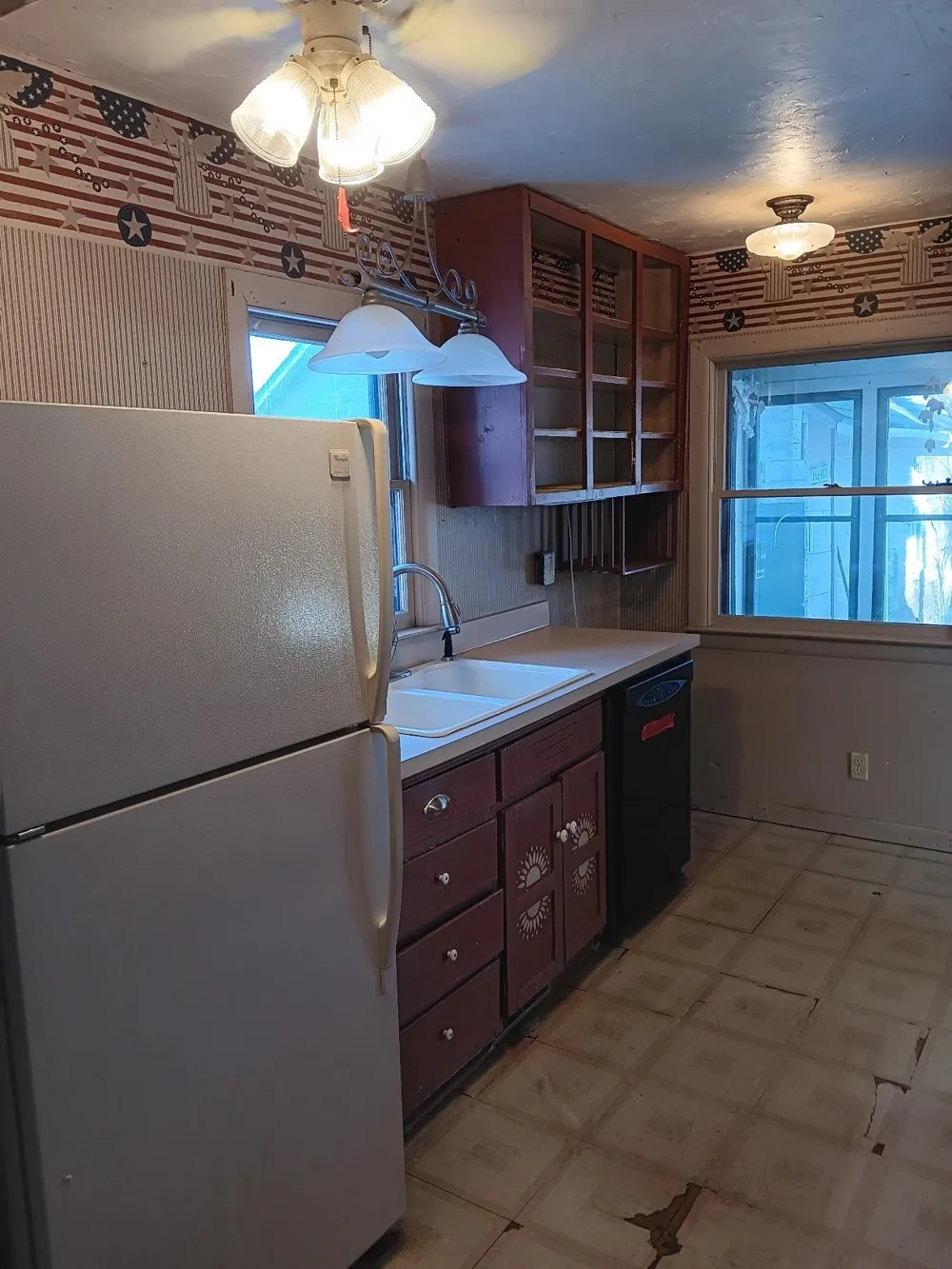 189 S Genesee Street Montrose City, MI 48457