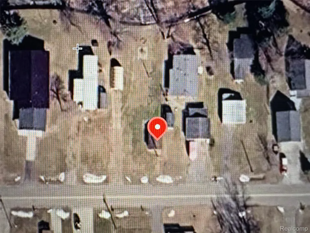 336 Twin Lake Road Tobacco Township, MI 48612