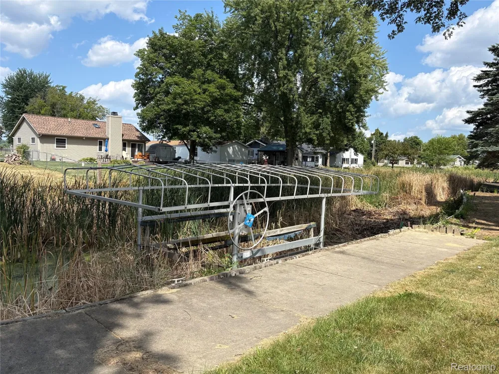 336 Twin Lake Road Tobacco Township, MI 48612